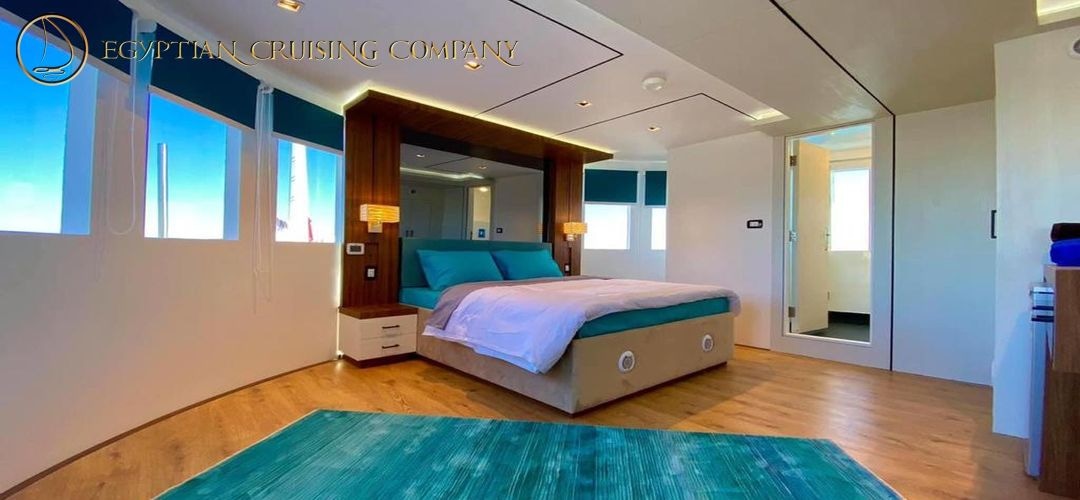 The Imperial yacht is ideal for kite safaris.